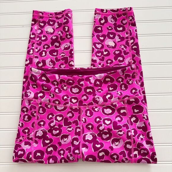 Lilly Pulitzer Luxletic Weekender High Rise Crop - Size Medium - Picture 1 of 8